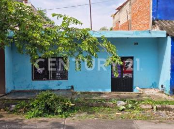Casa · 120m² · 2 Recámaras · Casa en Venta con Gran Terreno en El Centro de Villa de Álvarez
