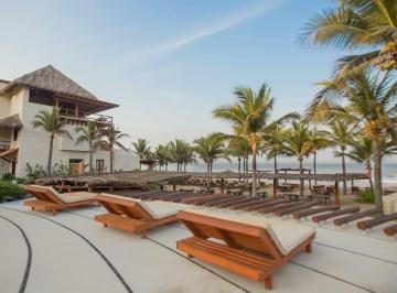 Departamento · 136m² · 2 Recámaras · 2 Estacionamientos · Venta Departamento Zihuatanejo Playa Blanca "Las Palmas"