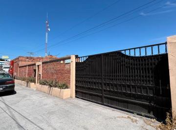 Bodega comercial , Saltillo · Bodega en Renta Distribuidor Vial