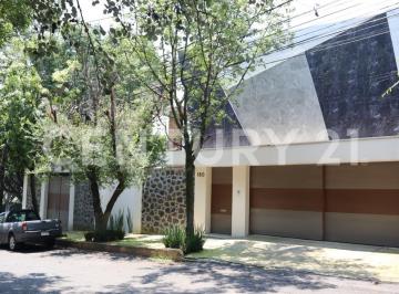 Casa · 804m² · 4 Recámaras · 8 Estacionamientos · Casa en Venta en Ampliación Alpes, Álvaro Obregón, Cdmx