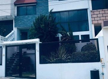 Casa de 3 habitaciones, Atizapán de Zaragoza · Casa en Venta en Fuentes de Satélite, Atizapán de Zaragoza