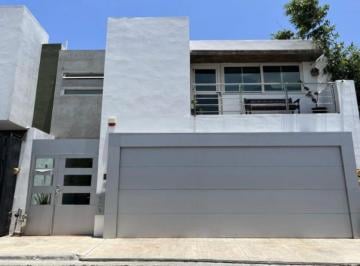 Casa de 4 habitaciones, Monterrey · Casa en Cumbres Elite