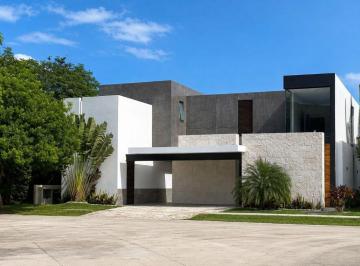 Casa de 4 habitaciones, Mérida · Casa en Renta Yucatán Country Club | Paneles Solares y Planta Eléctrica