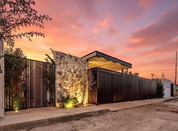 1 · Residencia de Ensueño, Cómoda, Moderna, Espaciosa y Magníficamente Ubicada