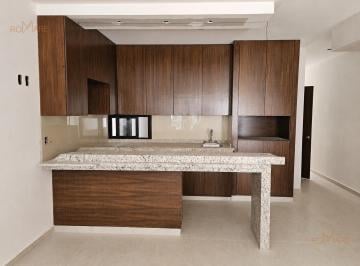 Casa · 155m² · 3 Recámaras · 2 Estacionamientos · Casa en Venta con Recámara en Planta Baja | Col. El Morro