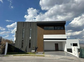 Casa en condominio de 4 habitaciones, León · Zanda Vta Hermosa Casa Nva Vista Espectacular a La Presa 4 Rec. Amplias 1 Recamara en Planta Baja