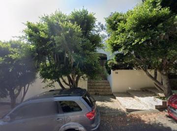 Casa de 5 habitaciones, Miguel Hidalgo · Casa Bosque de Los Ciruelos, Fracc Bosque de Las Lomas, Miguel Hidalgo Cdmx Remate Inmobiliario