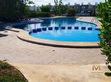 Casa · 100m² · 2 Recámaras · 2 Estacionamientos · Casa en Renta en Playa del Carmen