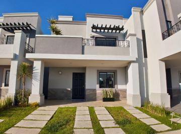 Casa de 3 habitaciones, Ecatepec de Morelos · No Busques Solamente Una Casa. Busca Ese Lugar Que Puedas Llamar Hogar en Pachuca