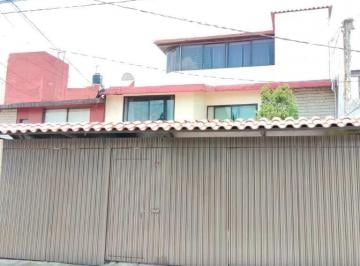 Casa de 3 habitaciones, Naucalpan de Juárez · Casa en Venta en Jardines de Satélite, Naucalpan