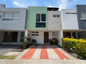 Casa de 3 habitaciones, Tlajomulco de Zúñiga · Casa en Venta en La Rua Residencial San Agustin Tlajomulco de Zúñiga