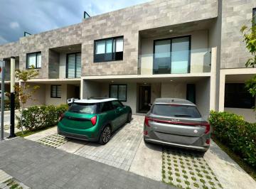 Casa · 3 Recámaras · 2 Estacionamientos · Casa en Renta en Residencial Tulipanes, San Amteo Atenco