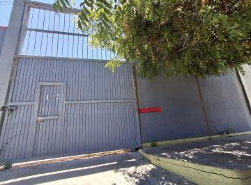 33ede0a78e4693886e48e931d8b36200771c805b4fd565dabbcc85c56ddcfa3a · Bodega Calle Revolución, Zona Centrica