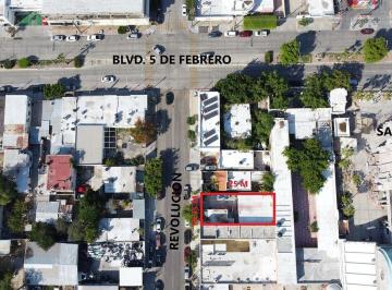 e0885d87a5f1545b8a810650918c90646b37f4b6b67f27ad6331b8a579171a6a · Bodega Calle Revolución, Zona Centrica