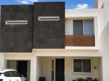 Casa de 3 habitaciones, Zapopan · Casa en Renta en Real del Carmen | a 1 Minuto de Real Center - Zapopan Jalisco