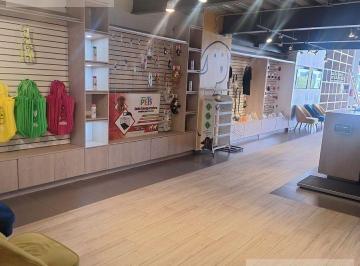 Local comercial · 93m² · Local en La Pastora