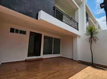 Casa de 3 habitaciones, Apizaco · Casa en Venta en Covadonga, Apizaco, Tlaxcala | 3 Recámaras y Roof Garden