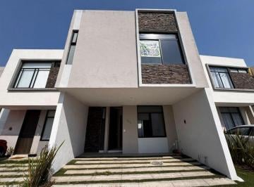 Casa en condominio · 128m² · 3 Recámaras · 2 Estacionamientos · Casa en Venta en Puerta Magnolia, Tlajomulco de Zuñiga