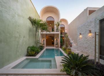 Casa de 5 habitaciones, Mérida · Residencia de Lujo – Elegancia Contemporánea con Encanto Colonial en El Corazón de Mérida