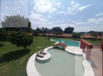 Casa en condominio · 221m² · 3 Recámaras · 2 Estacionamientos · Casa en Venta en Sumiya, Dentro de Real Hacienda San José, Jiutepec, Morelos