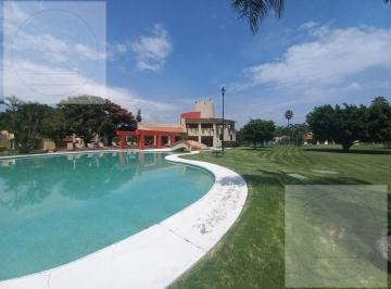 Casa en condominio · 392m² · 3 Recámaras · 2 Estacionamientos · Casa en Venta en un Nivel en Real Hacienda San José, Zona de Sumiya, Jiutepec, Morelos
