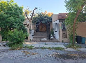 Casa de 5 habitaciones, Guadalupe · Casa en Venta Para Remodelar en Contry La Silla