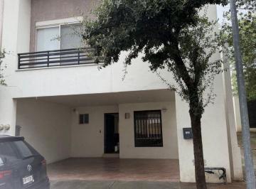 Casa de 3 habitaciones, García · Casa en Cumbres San Patricio Cumbres