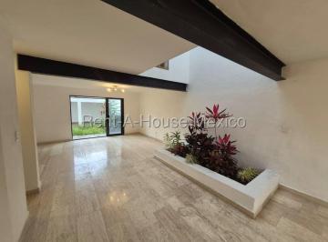 Casa de 4 habitaciones, Querétaro · Casa en Venta en Colonia Carretas, con Oficina y Sala Tv, Querétaro