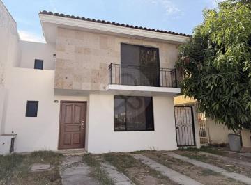 casa-en-renta-nueva-galicia--l6.jpg · Casa en Renta en La Tijera