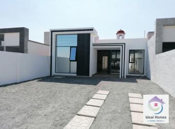 Casa · 260m² · 3 Recámaras · 3 Estacionamientos · Casa en Venta, un Nivel, 3 Recamaras