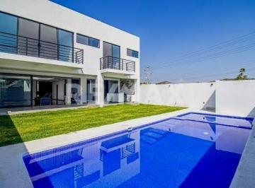Casa · 481m² · 4 Recámaras · 5 Estacionamientos · Casa en Venta en Morelos, Burgos Bugambilias, Temixco