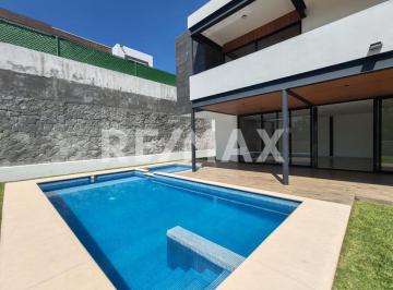 Casa · 630m² · 5 Recámaras · 2 Estacionamientos · Casa en Venta en Morelos, Lomas de Cocoyoc