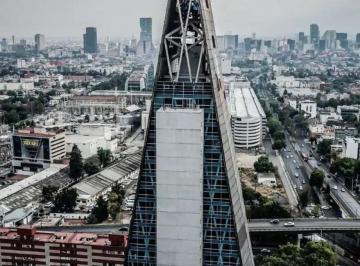 Edificio · 3000m² · 182 Estacionamientos · Edificio en Venta Emblematico Rentado