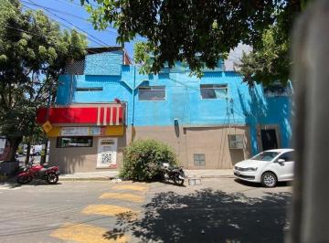Casa · 126m² · 2 Estacionamientos · Casa Uso de Suelo en con Excelentes Rentas en Venta