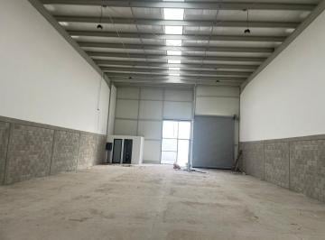 Bodega comercial · 330m² · 4 Estacionamientos · Bodega Industrial en Parque Industrial Querétaro