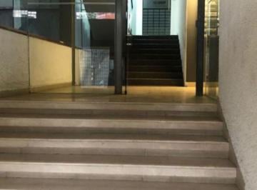 Edificio · 642m² · 87 Estacionamientos · Edificio Comercial en San Pedro de Los Pinos