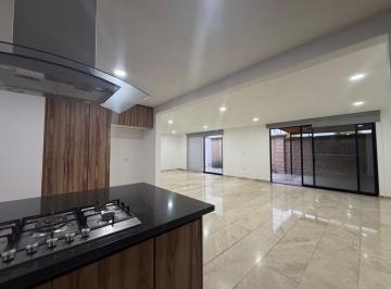 Casa · 440m² · 4 Recámaras · 3 Estacionamientos · Renta de Casa en Lomas de Angelopolis