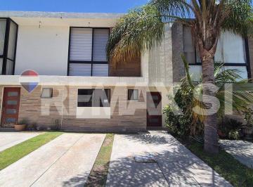 Casa Renta 110m² de 2 habitaciones · Casa en Renta en El Refugio