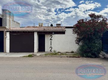 Casa · 200m² · 3 Recámaras · 1 Estacionamiento · Casa en Renta Amueblada Cerca de Sams El Eden, Frac. Real del Mezquital