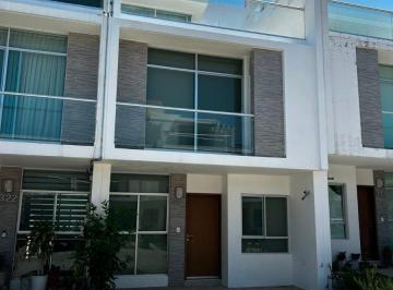 Casa de 3 habitaciones, Zapopan · Casa en Renta