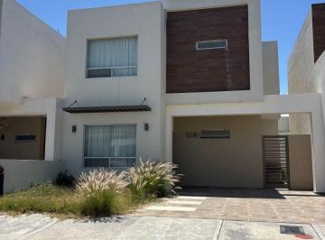 Casa de 3 habitaciones, Saltillo · Casa Amueblada Renta Fracc Terranova