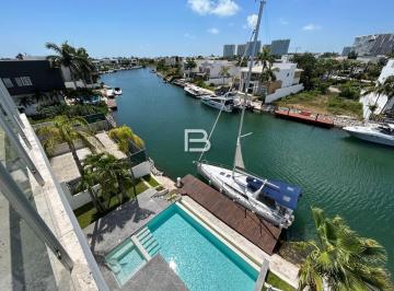 Casa · 720m² · 5 Recámaras · Puerto Cancún Los Canales Casa en Venta a Estrenar