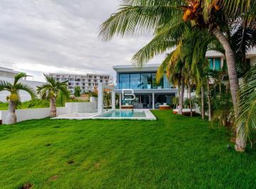 Casa · 833m² · 3 Recámaras · 3 Estacionamientos · Pok Ta Pok Casa en Venta Zona Hotelera de Cancun