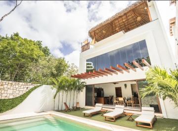 Casa · 300m² · 3 Recámaras · 1 Estacionamiento · Casa en Venta La Veleta Tulum