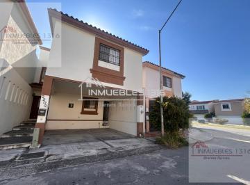 Casa · 184m² · 3 Recámaras · 2 Estacionamientos · Casa en Renta en Privadas del Contry