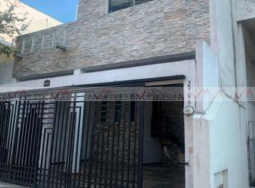 Casa · 307m² · 3 Recámaras · 2 Estacionamientos · Casa en Venta en del Carmen