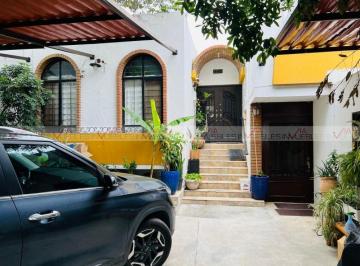 Casa · 241m² · 3 Recámaras · 1 Estacionamiento · Casa en Venta en Las Torres