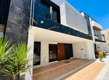 Casa de 5 habitaciones, San Andrés Cholula · Casa en Venta Parque Veracruz Lomas de Angelopolis 5 Recámaras