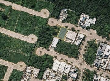 1 · Terreno en Venta en Privada Izar en Soluna en Temozón Norte
