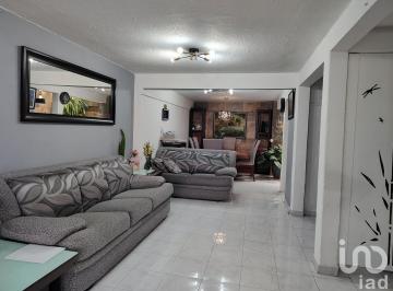 Casa · 117m² · 4 Recámaras · 2 Estacionamientos · Casa en Venta en Rinconada de Aragón, Ecatepec